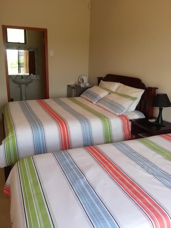 Ekhaya Lodge Pietermaritzburg Bilik gambar