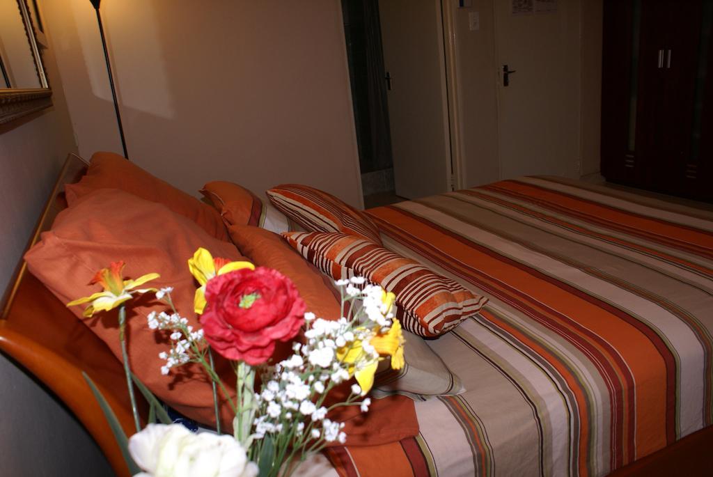Ekhaya Lodge Pietermaritzburg Bilik gambar