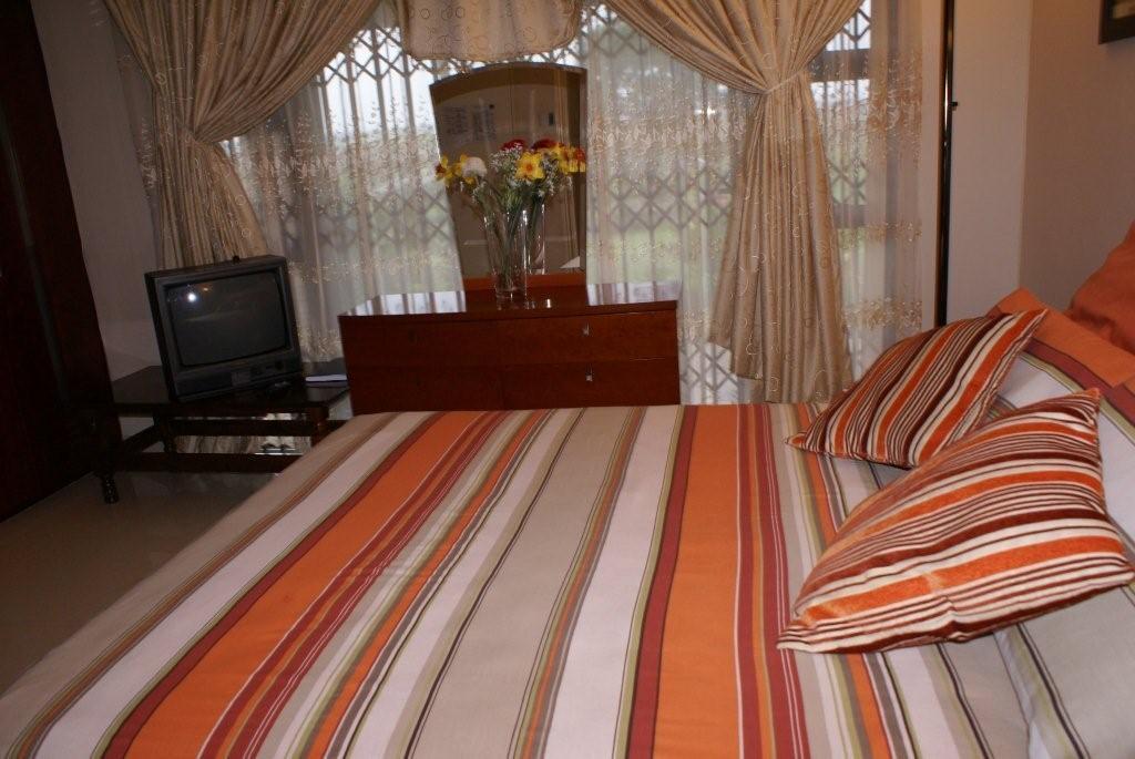 Ekhaya Lodge Pietermaritzburg Bilik gambar